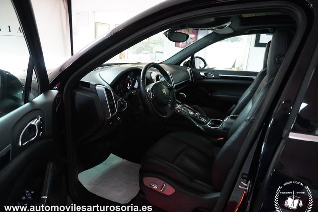 Porsche Cayenne 2012