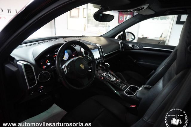 Porsche Cayenne 2012