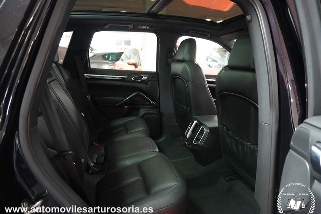 Porsche Cayenne 2012