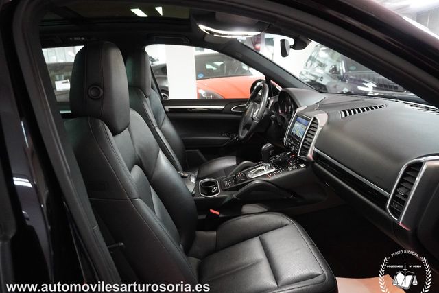 Porsche Cayenne 2012