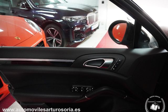 Porsche Cayenne 2012