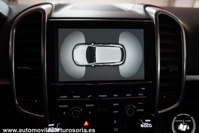 Porsche Cayenne 2012