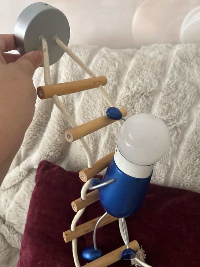 Lámpara infantil original Escalera se ancla pared