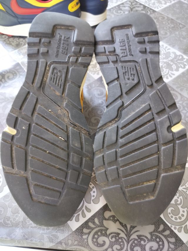 New Balance 997R - Amarillas - Talla 46