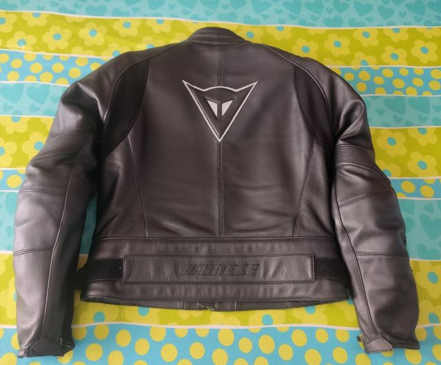 Chaqueta cuero para moto DAINESE SUPER SPORT. T50