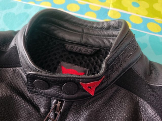 Chaqueta cuero para moto DAINESE SUPER SPORT. T50