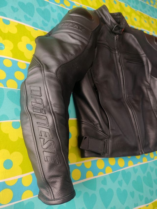 Chaqueta cuero para moto DAINESE SUPER SPORT. T50