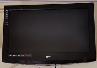 TELEVISIÓN TV LG 32" LCD NEGRA