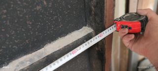 Puerta metálica industrial con estructura 201x73cm