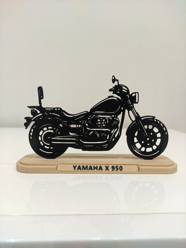 Sagoma Yamaha X950