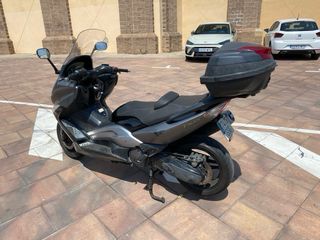 Yamaha T-Max 2009