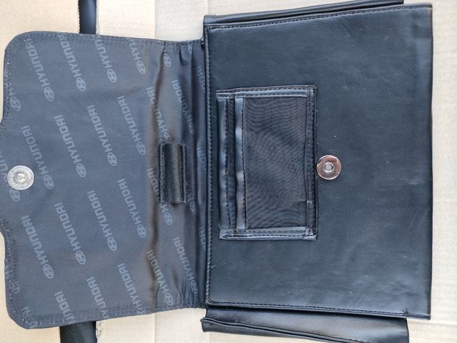 Cartera documentación coche Hyundai