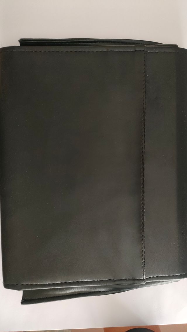 Cartera documentación coche Hyundai