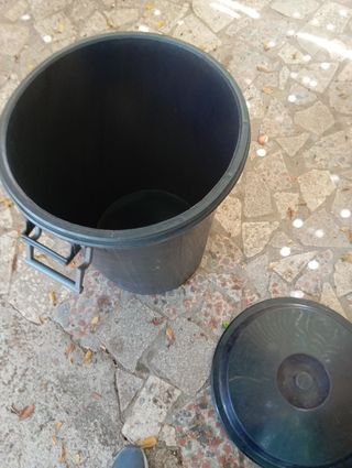 Cubo basura plástico c/tapa