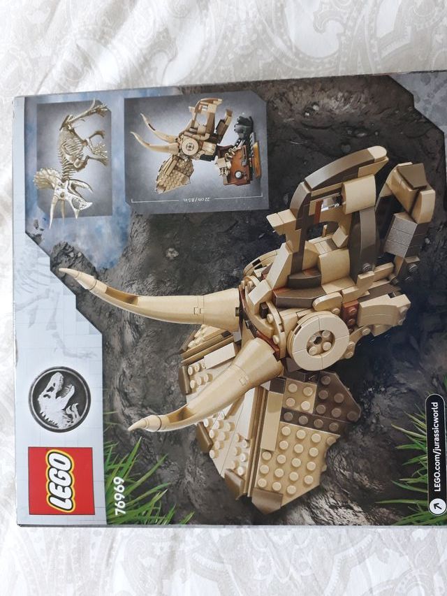 Lego Jurassic World 76969 Triceratops