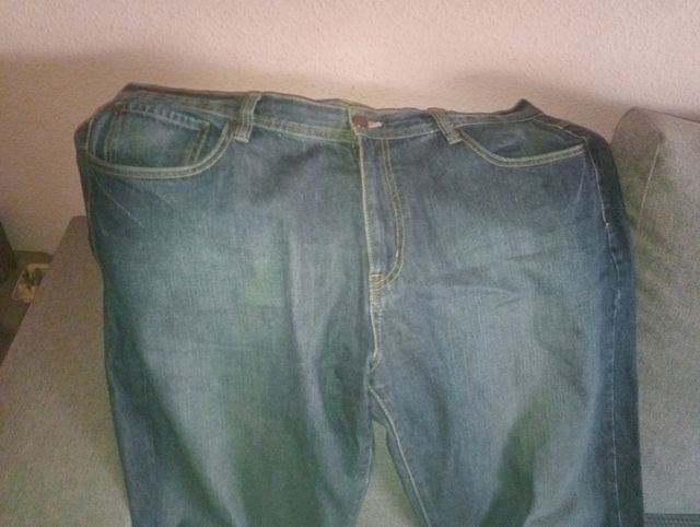 Pantalones vaqueros azul marino