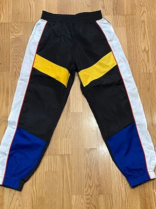 Pantalón tela impermeable oversized