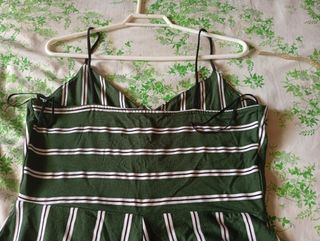 Mono rayas verde blanco