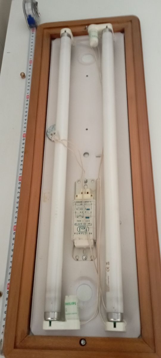 Plafón cocina vintage blanco y marrón