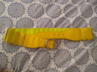 Cinturón elástico amarillo