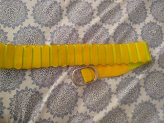 Cinturón elástico amarillo
