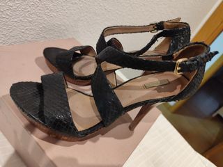Sandalias tacón UTERQUE negras