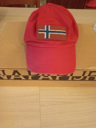 Cappellino Napapijri rosso