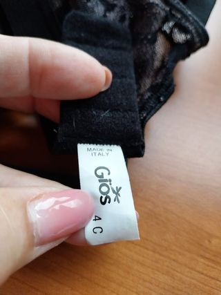 Reggiseno nero in pizzo