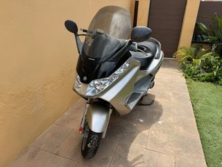 Piaggio x8 200cc - Moto