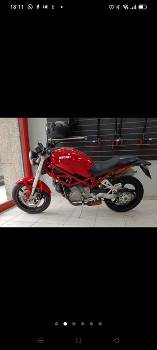 Ducati Monster S2R roja