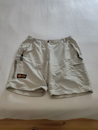 Bermudas beige montaña tiene 3 piezas 