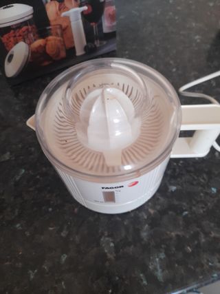 Exprimidor eléctrico Fagor