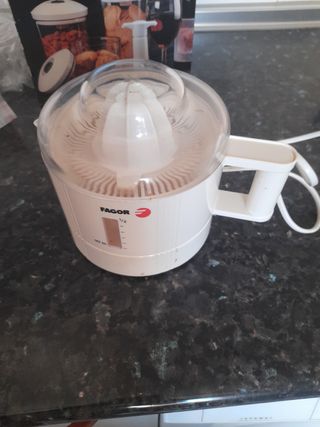 Exprimidor eléctrico Fagor