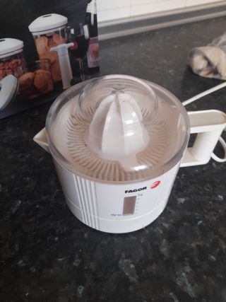 Exprimidor eléctrico Fagor