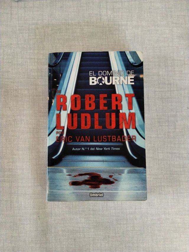 El dominio de Bourne (Spanish Edition)