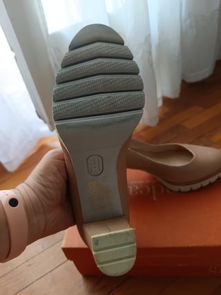 Zapatos Gadea beige tacón 37