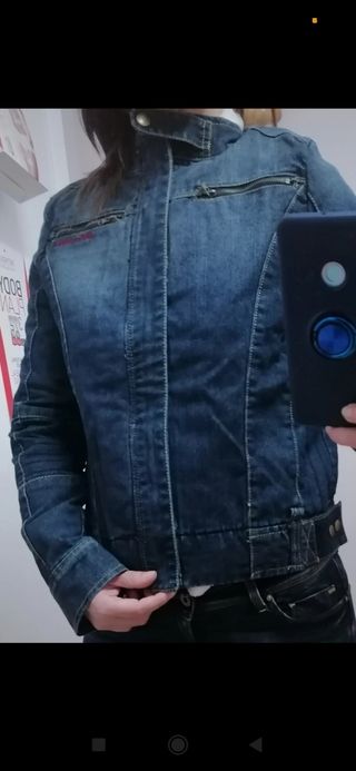 Chaqueta vaquera Mala Mujer
Nueva con etiquetas.