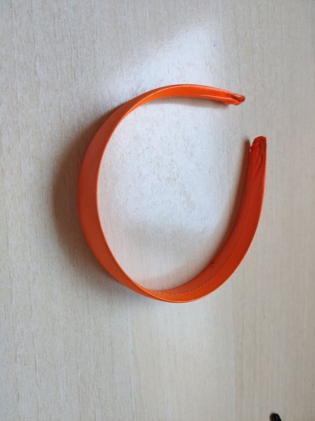 Diadema color salmón