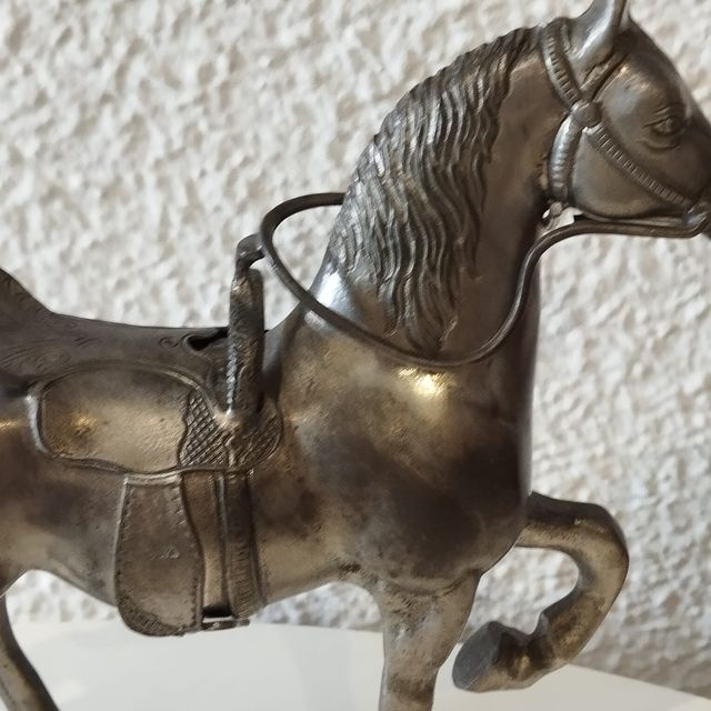 Figura caballo estaño con sello 95%