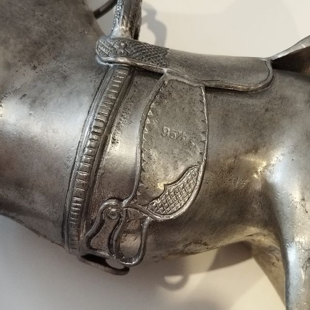 Figura caballo estaño con sello 95%