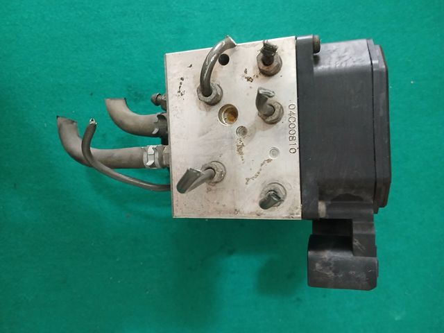 Módulo ABS Lexus IS200