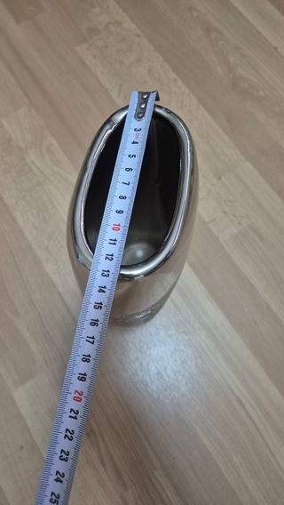 Jarrón plateado decorativo