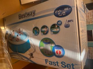 Piscina hinchable 2,44m x 66cm