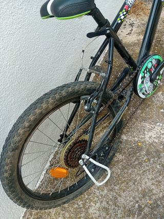 Se vende en buen estado.rueda de 20
