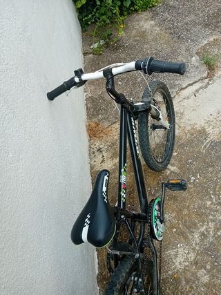 Se vende en buen estado.rueda de 20
