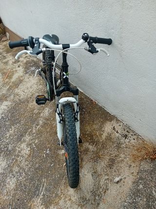 Se vende en buen estado.rueda de 20
