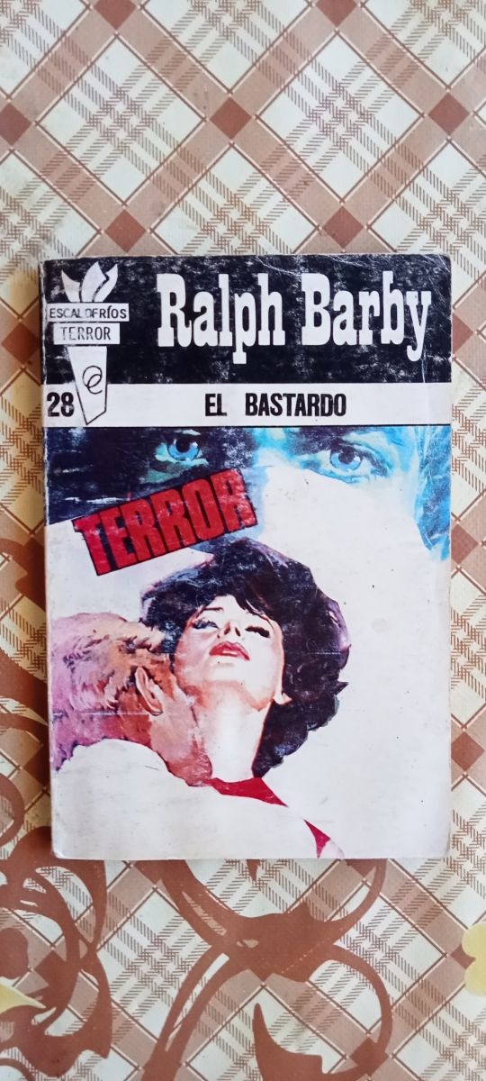 3 bolsilibros de terror y vaqueros 