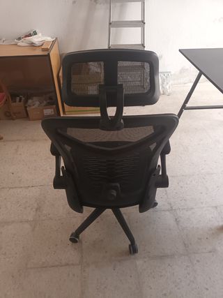 Escritorio gaming negro metal con silla