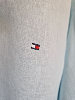 2 Camisas Tommy Hilfiger Lino