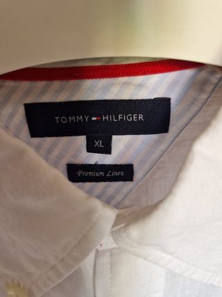 2 Camisas Tommy Hilfiger Lino
